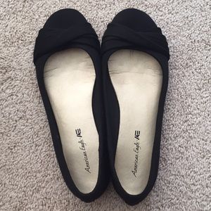 American Eagle flats